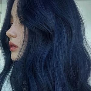 profile_Dye Their Hair In Blue