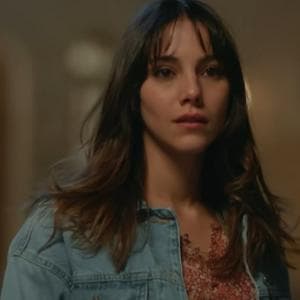 profile_Zerrin Albora