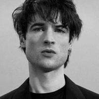 Tom Sturridge mbti kişilik türü image