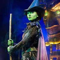 Elphaba Thropp/The Wicked Witch of the West mbtiパーソナリティタイプ image