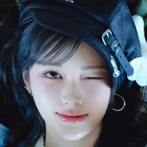 profile_Mayu (tripleS)