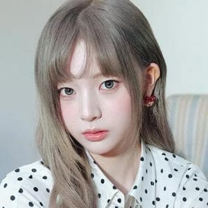 profile_Kwak Yeonji (tripleS)