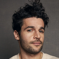 Christopher Abbott tipo de personalidade mbti image