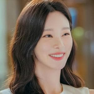 profile_Yun Bom