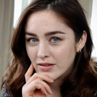 Danielle Galligan тип личности MBTI image