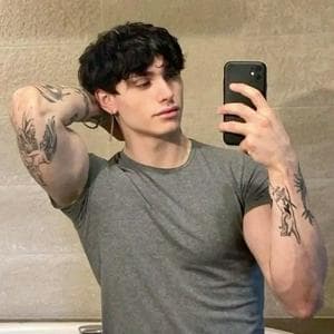 profile_Lou