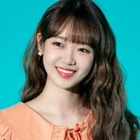 Choi Yoojung (Weki Meki) typ osobowości MBTI image