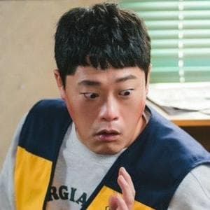 profile_Kang Ro-bin