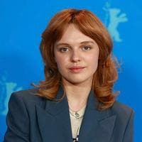 profile_Odessa Young