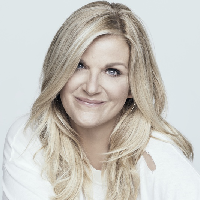 profile_Trisha Yearwood