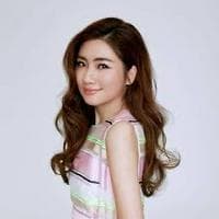 profile_Selina Jen