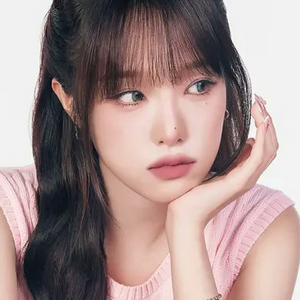 Choi Yena tipe kepribadian MBTI image