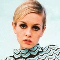 Lesley Lawson (Twiggy) MBTI Personality Type image