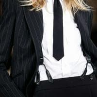 Suit For Women typ osobowości MBTI image