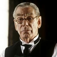 profile_Alfred Pennyworth