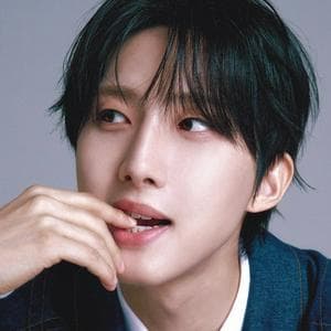 profile_Hui (PENTAGON)