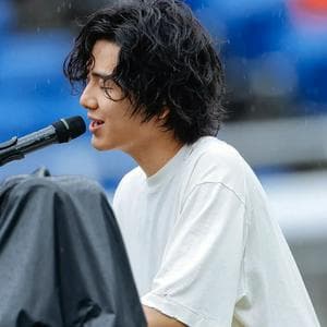 profile_Fujii Kaze (藤井風)