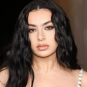 Charli XCX mbti kişilik türü image