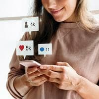 Be active in social media type de personnalité MBTI image