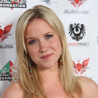profile_Jessy Schram