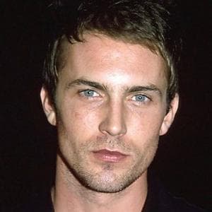 profile_Desmond Harrington