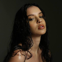 Sabrina Claudio тип личности MBTI image