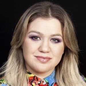 profile_Kelly Clarkson