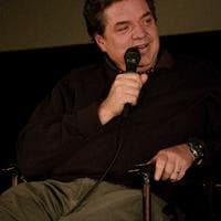 Oliver Platt тип личности MBTI image