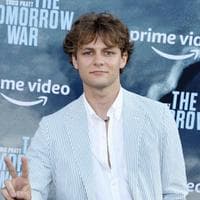 Ty Simpkins type de personnalité MBTI image