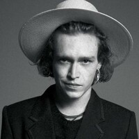 Caleb Landry Jones mbtiパーソナリティタイプ image