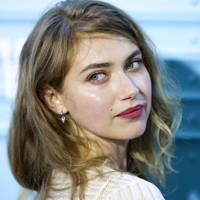 Imogen Poots тип личности MBTI image