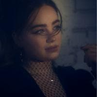 Mary Mouser نوع شخصية MBTI image