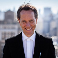 Richard E. Grant mbtiパーソナリティタイプ image