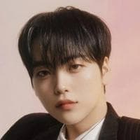 Song Hyeongjun (CRAVITY) tipo di personalità MBTI image