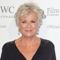 Julie Walters mbtiパーソナリティタイプ image