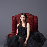 Lucinda Price тип личности MBTI image