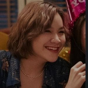profile_April