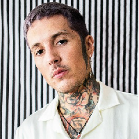 Oliver Sykes MBTI性格类型 image