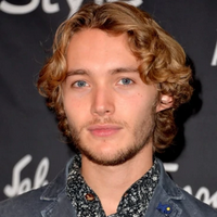 Toby Regbo tipo di personalità MBTI image