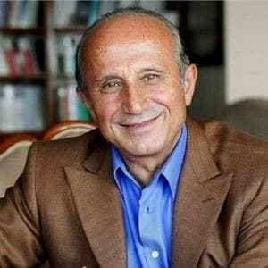 profile_Yaşar Nuri Öztürk