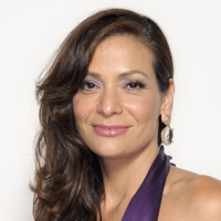 profile_Constance Marie