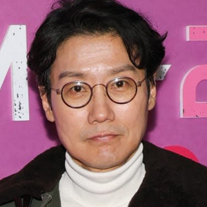 Hwang Dong-hyuk MBTI 성격 유형 image