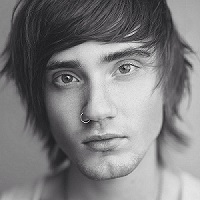 profile_Denis Stoff