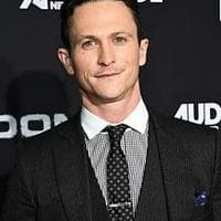 profile_Jonathan Tucker