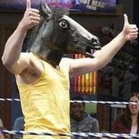 Horse Face Guy mbti kişilik türü image