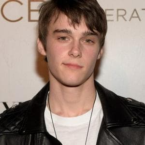 profile_Mitchell Hope