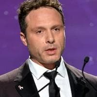 Nic Pizzolatto نوع شخصية MBTI image