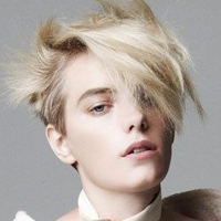 profile_Erika Linder