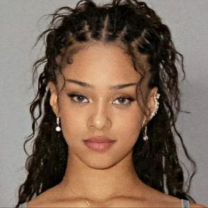 profile_Manon (KATSEYE)