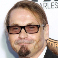 profile_Kurt Sutter